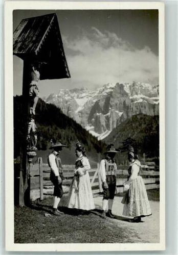 Gruppo delle Dolomiti Tracht Flurkreuz