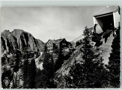 Maurach Rofan Seilbahn Bergstation Erfurterhütte mit Dalfazerkamm Achensee
