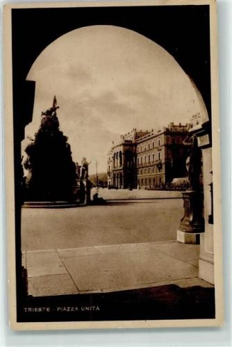 Trieste / Triest / Trst Piazza Unita