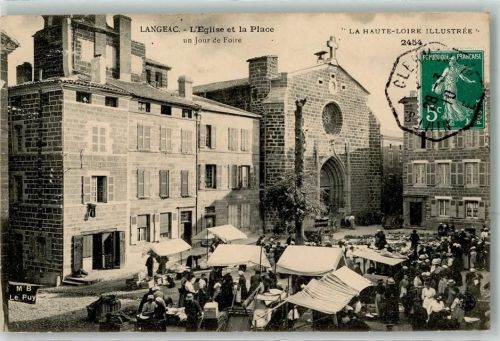 Langeac 1910 l`Eglise et la Place Marktszene