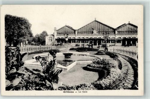 Orleans Bahnhof Oldtimer
