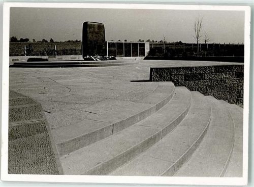 Knittlingen Foto Original aus Archiv eines Ansichtskartenverlags Kriegerdenkmal Ort handschriftlich