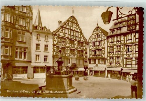 54470 W5550 Bernkastel FOTO KEINE AK am Markt Apotheke