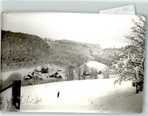 Beringhausen mit Gasthaus Pohl im Winter Foto Original aus Archiv eines Ansichtskartenverlags Ort handschriftlich