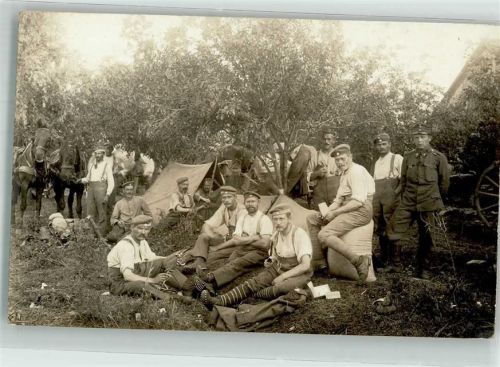 1916 Landser im Feldlager WK I Pfeife Uniform Pferd