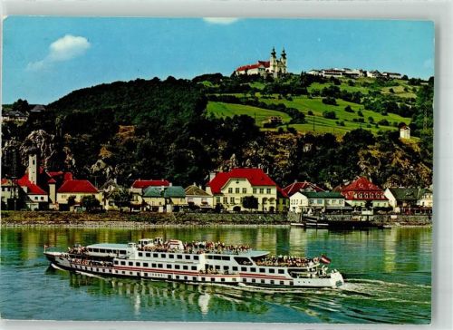 Marbach Fahrgastschiff Blick nach Maria Taferl