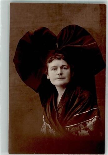 Schiltigheim 1919 Ort lt. Fotograf Frau Tracht Mode