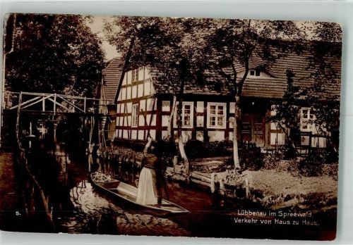 Lübbenau Tracht Kahn Verkehr von Haus zu Haus