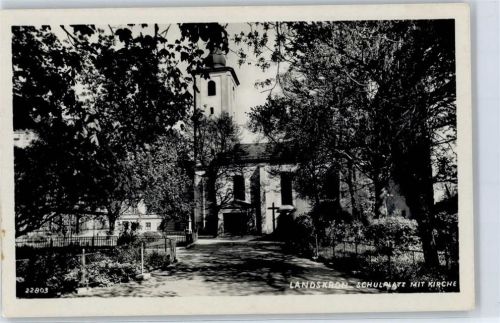 Lanskroun Landskron - Schulplatz mit Kirche