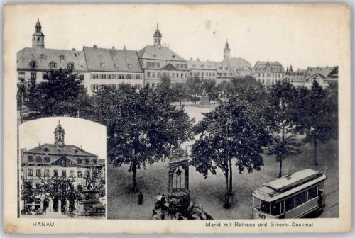 Hanau Marktplatz Rathaus Grimm-Denkmal Straßenbahn