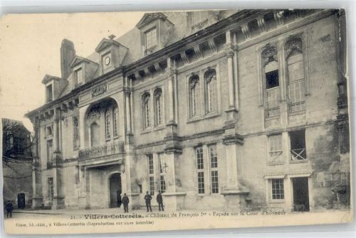 Villers-Cotterets Chateau de Francois Facade sur la Cour d honneur