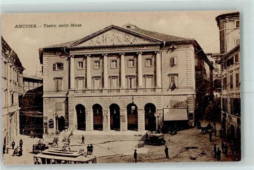 Ancona Teatro delle Muse Straßenbahn Auto