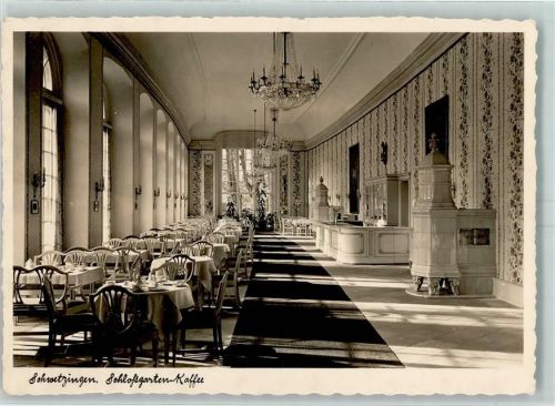 Schwetzingen Schlossgarten Cafe beim Theater innen