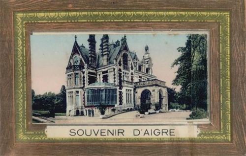 Aigre Aigre (Frankreich) Leporello II (Stauchung, minimaler Einriss)