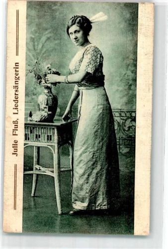Julie Fluß Blumenvase