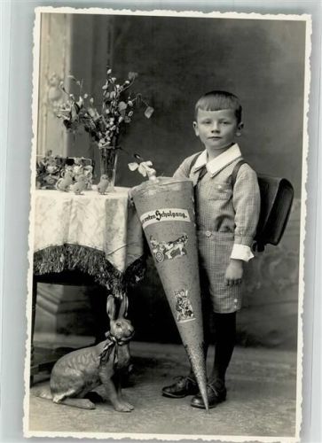 Auerbach Junge mit Schultüte Ort lt. Fotograf Kurt Flohrer