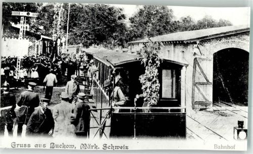 15377 O1276 Buckow , Märkische Schweiz FOTO KEINE AK Einfahrender Eisenbahnzug Reproduktion