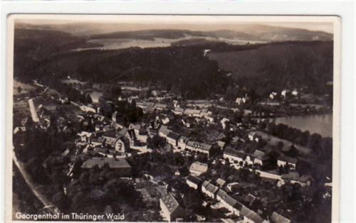 Georgenthal Fotokarte von Georgenthal i. Thür. Totalansicht - Fliegeraufnahme ungelaufen kleiner Riß an der unteren Kante, sonst gut erhalten.