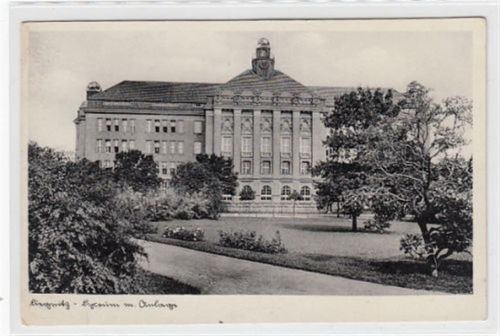 Liegnitz Liegnitz / Legnica. Lyzeum mit den Anlagen ungelaufen kleiner Knick an der linken unteren Ecke , sonst gut erhalten