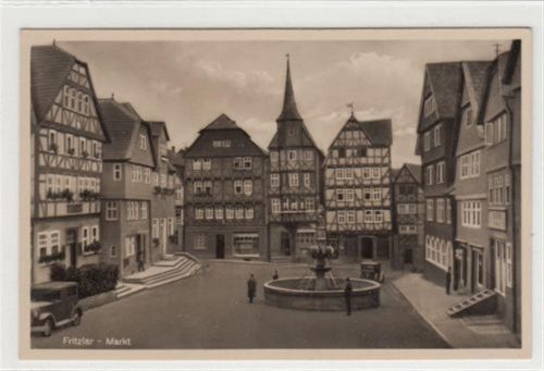 Fritzlar. Partie am Markt ungelaufen Leicht bügig, sonst gut erhalten