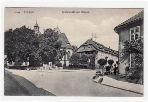 Dassel. Marktplatz mit Kirche gelaufen, 1941 kleiner Knick oben links, sonst gut erhalten