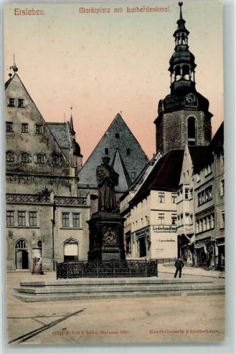 Lutherstadt Eisleben Marktplatz mit Lutherdenkmal