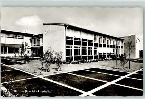 95615 W8590 Marktredwitz Foto AK Berufsschule Uhr