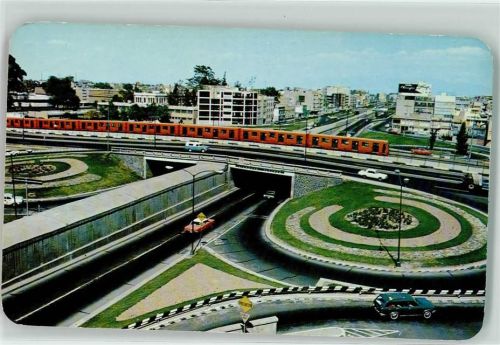 Mexiko City the Metro at the Viaducto and Tlalpan crossing Auto