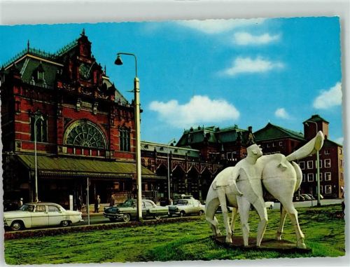 Groningen Station met Peerd van Ome Loeks Auto Pferd Mann