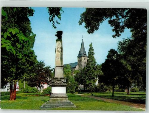Hemer Ebberg-Kirche und Kriegerdenkmal