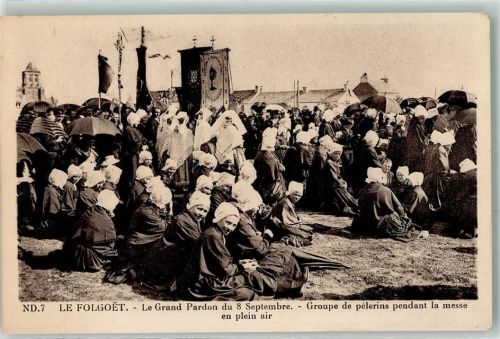 Le Folgoet Le Grand Pardon du 8 Septembre en plain air Fahnen Schirm