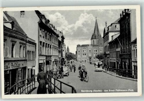 06406 O4350 Bernburg - Am Ernst- Thälmann- Platz Oldtimer Fahrrad Motorrad
