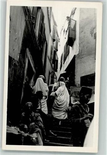Gasse Tracht