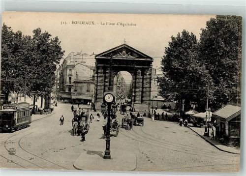 Bordeaux Straßenbahn La Place d´Aquitaine