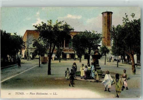 Tunis Place Halfaouine