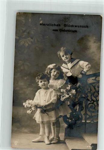 Gustav Liersch Serie 4184/1 Drei Kinder Matrosenanzug Lochstickerei Gratulanten Blumen Geburtstag Studiokulisse