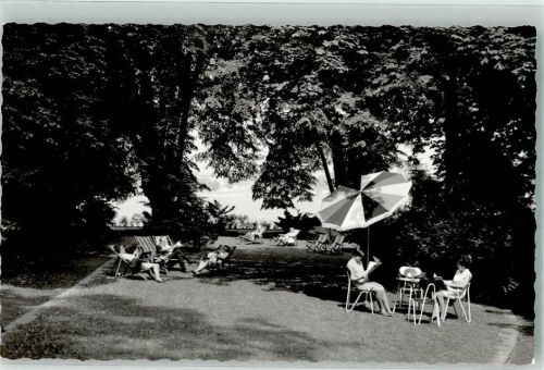 Niederbreisig Garten des Hotels Zur Mühle Foto Original aus Archiv eines Ansichtskartenverlags Ort handschriftlich