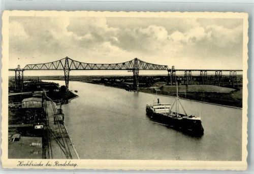 Rendsburg Hochbrücke Frachter