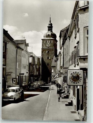 Buchen Marktstraße mit Stadtturm Oldtimer