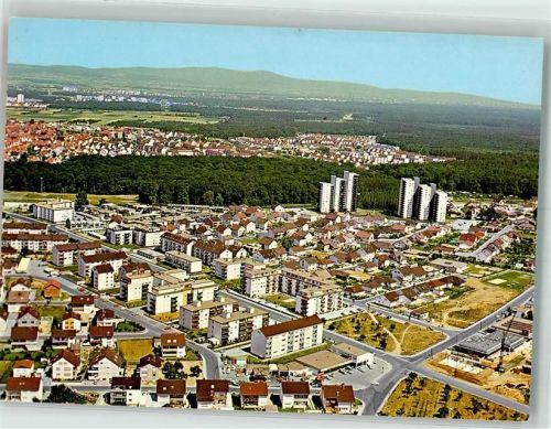 Nauheim Fliegeraufnahme des Ortes mit Neubauviertel und Hochhäusern