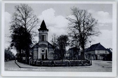 19230 O2821 Lübtheen - Kirchenplatz