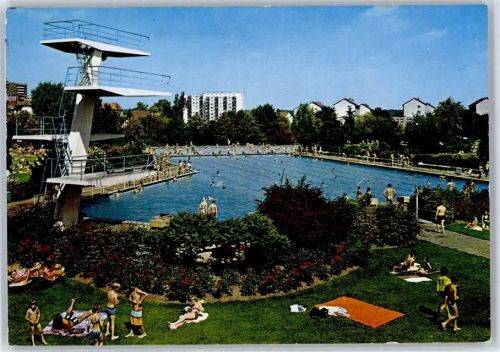 Hanau 1979 Schwimmbad Sprungturm
