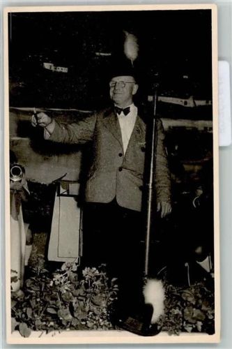 Stuttgart Hut Notenständer Trompete Ort lt. Fotograf
