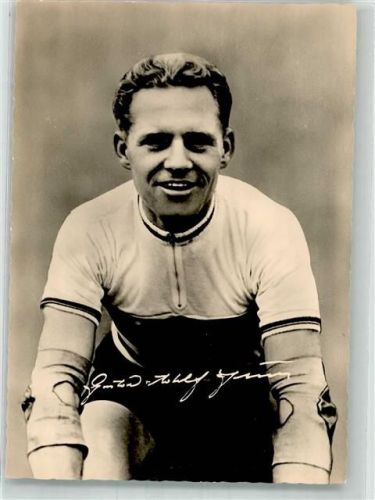 Leipzig Portrait des Radrennfahrers Gustav Adolf Schur