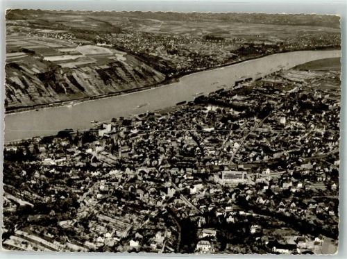 Andernach Fliegeraufnahme des Ortes am Rhein mit Pfarrkirche Maria Himmelfahrt