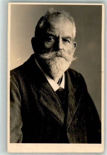 Mering Mann Bart Ort lt. Fotograf