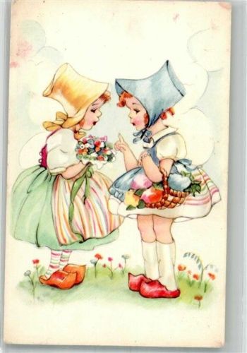 Zwei tuschelnde Mädchen in Tracht mit Blumen