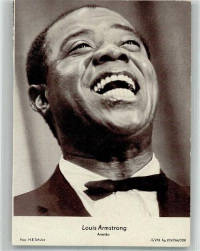 Portrait des Jazzmusikers Louis Armstrong Fotograf Schulze