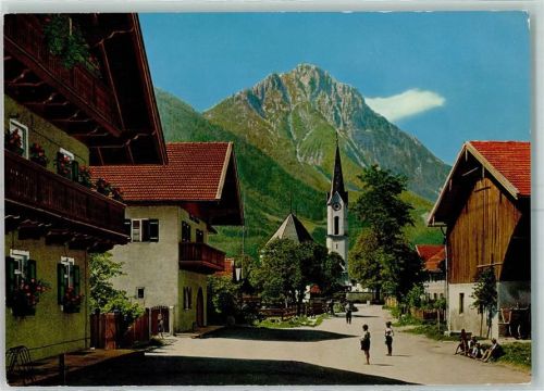 Piding Dorfstraße mit Hochstaufen