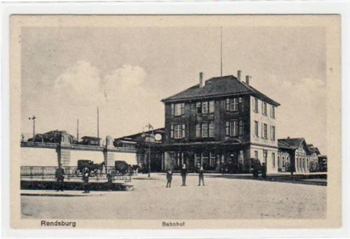 Rendsburg mit Bahnhof gelaufen, mit Stempel von 1940, Marke entfernt. Leichter Stempeldurchdruck, sonst gut erhalten